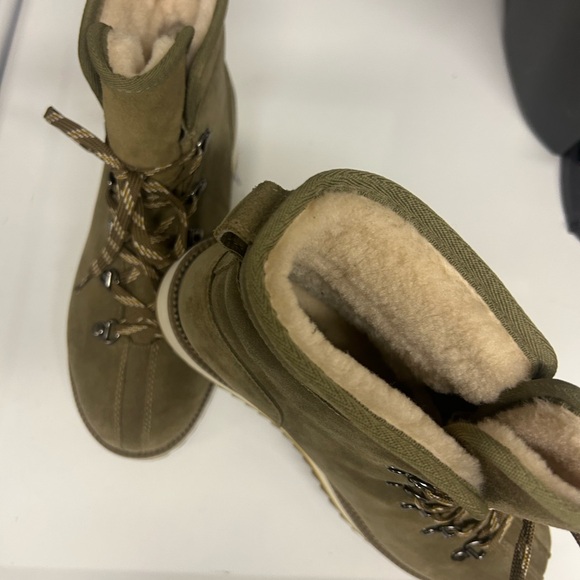 UGG Olive Lace-Up Winter Boots - Picture 3 of 9